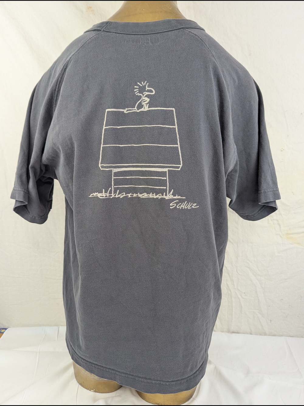 UT x Peanuts Graphic T-Shirt — Charcoal with Snoopy Sketch Small
